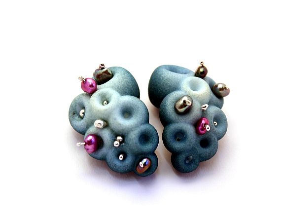 Pendientes creados por Elisabeth Armour utilizando las soluciones de Anarkik3D