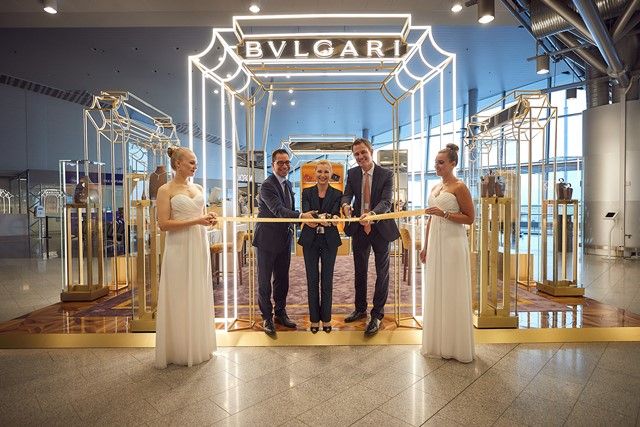 Inauguración de la pop-up store de Bulgari en el aeropuerto de Helsinki [foto gentileza de la firma]